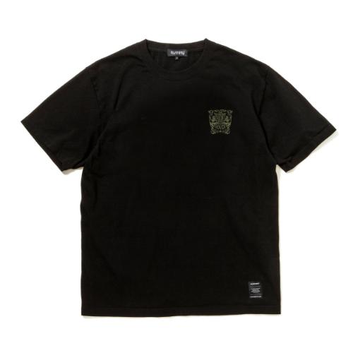 26-137__FLOWER_MOVEMENT__SS_TEE_BLK_1.jpg